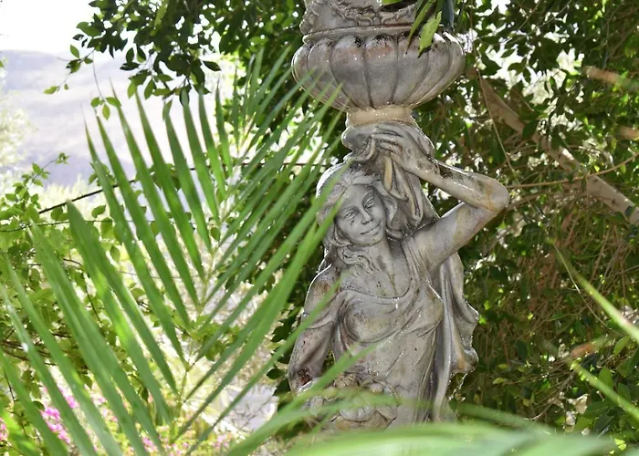 Alojamento de Acomodação e Pequeno-almoço Romantica